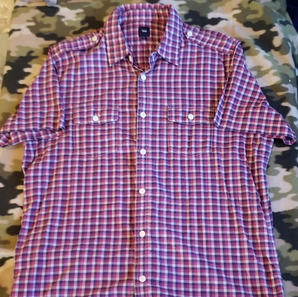 Mens GAP shirt size large
